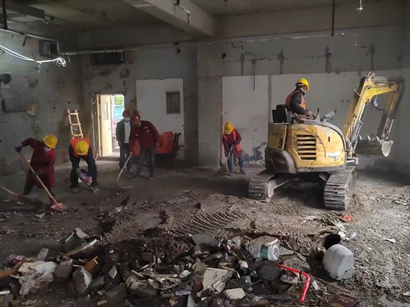 室内小型机械拆除